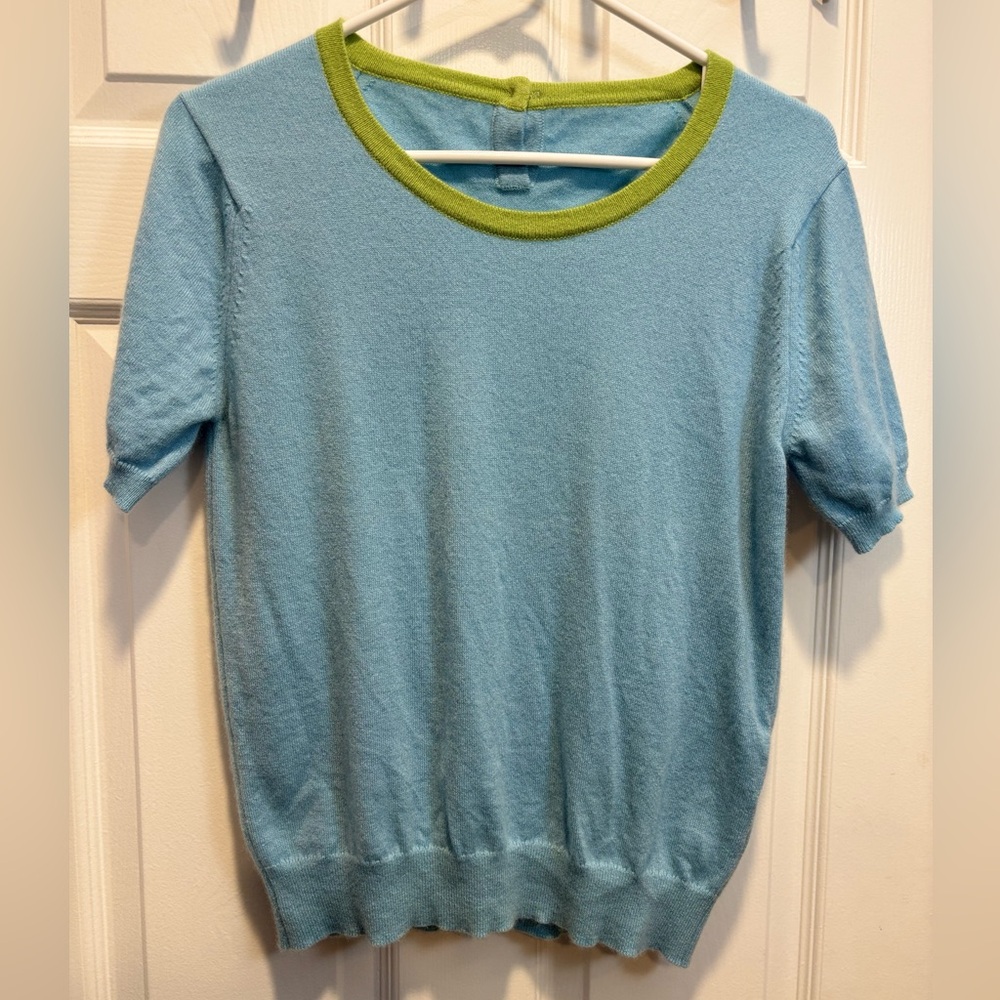 100% Pure Cashmere Blue Short Sleeve Sweater with Green Trim Scotland